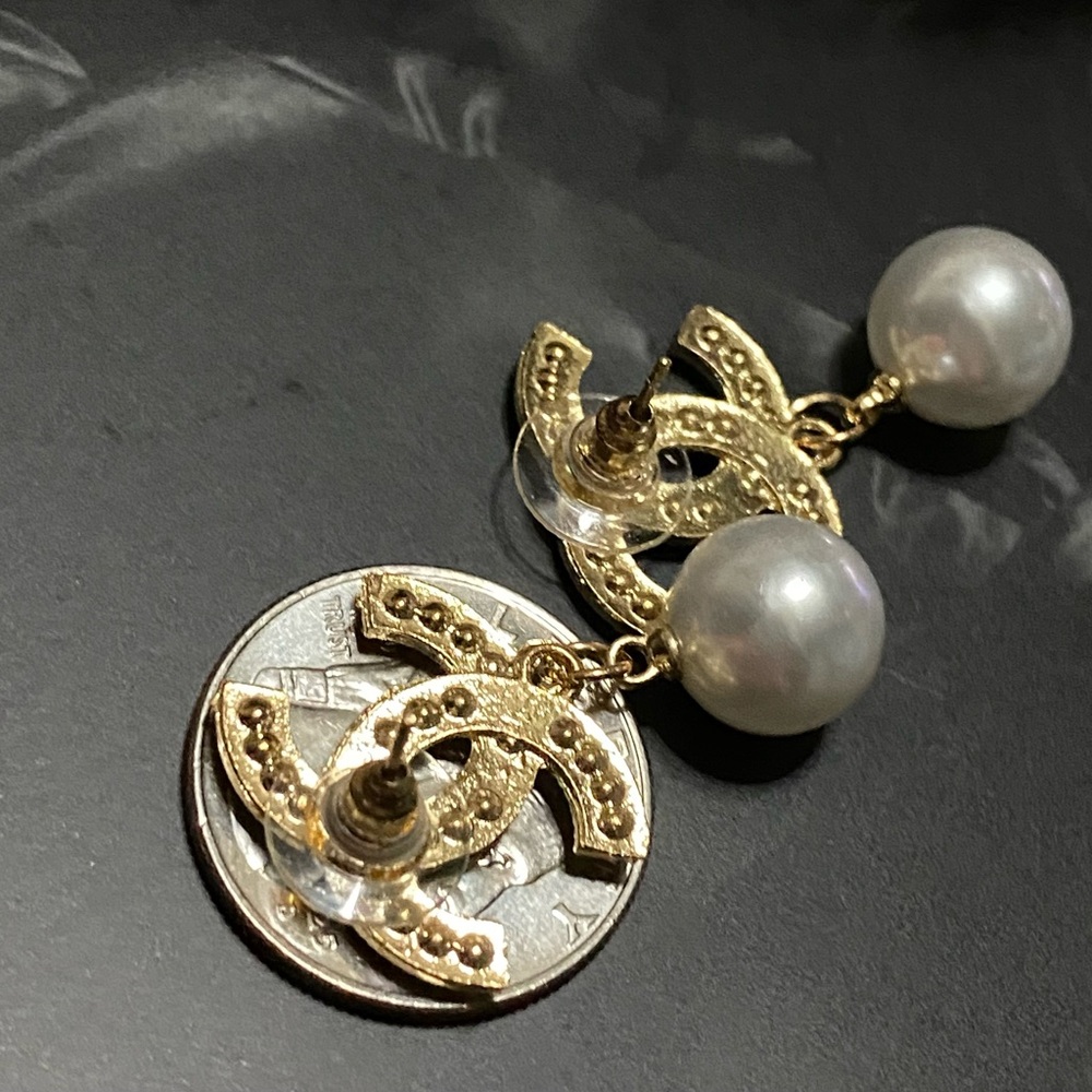 Gold and Pearl Earrings - Picture 5 of 7